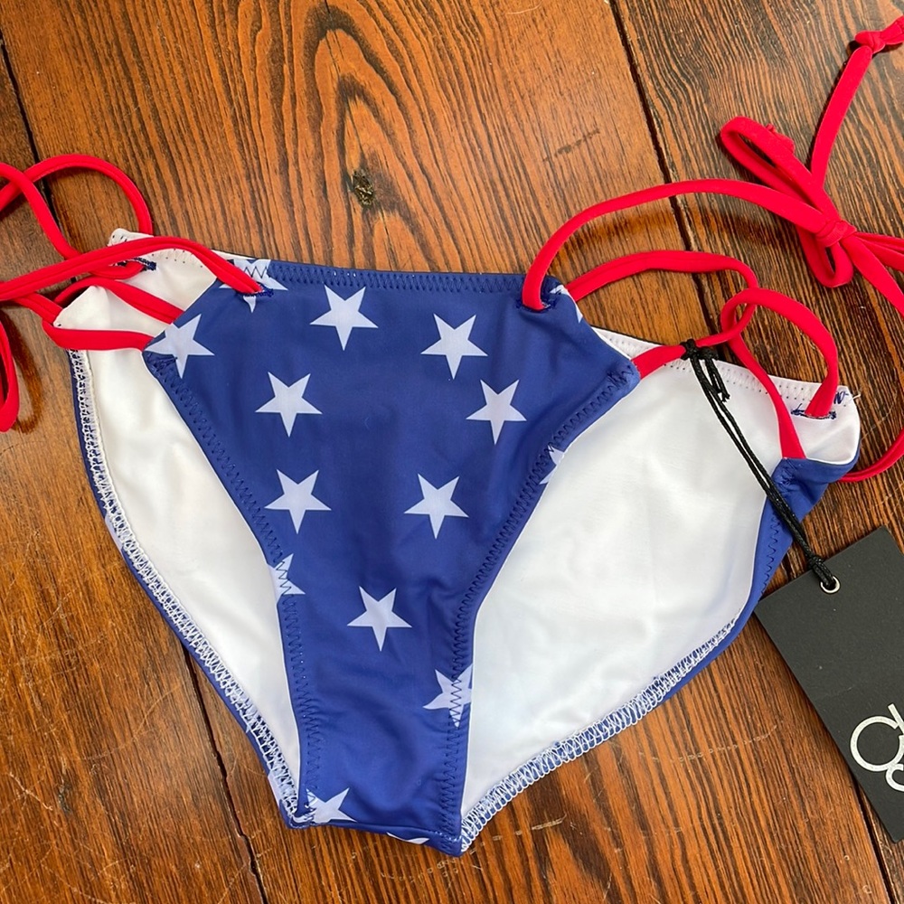 NWT chaser swim bottoms